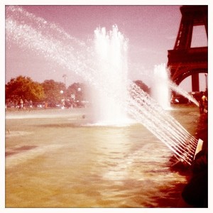 Fontaine-trocadero-paris-ete--tour-eiffel-histamatic