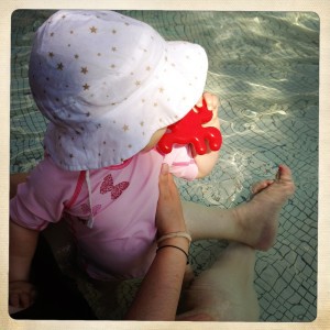 bebe-piscine-paris-ete