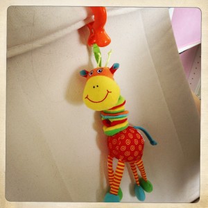 clip-girafe-tiny-love-avis-jouet-eveil-pmgirl