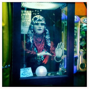 foire-trone-paris-photo-cartomancienne