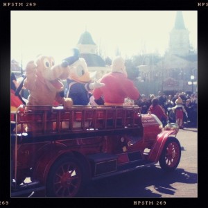 parade-voiture-disney