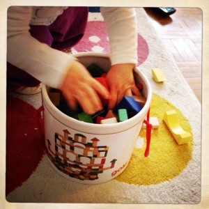 photo-1-cubes-en-bois-bebe-15-mois-avis