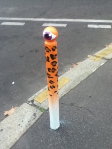 poteau-ville-peint-paris-animaux--guepard
