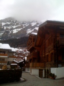 chalet-suisse-neige-ski-montagne