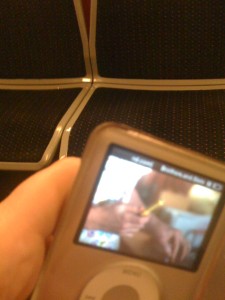 Puregon-photo-serie-tele-brother-and-sister-FIV