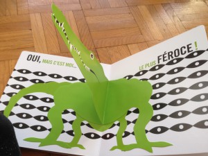 pop up zoo livre crocodile