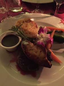 Diner croisiere sur la Seine avec le bateau le Calife plat