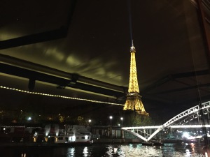 Diner croisiere sur la Seine avec le bateau le Calife tour eiffel