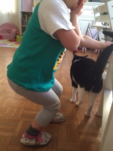 enfant 2 ans et demi et chat