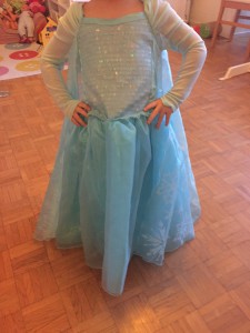 Robe Reine des Neiges disney store