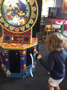 chuck-e-cheese-miami-idee-de-sortie-pour-enfant