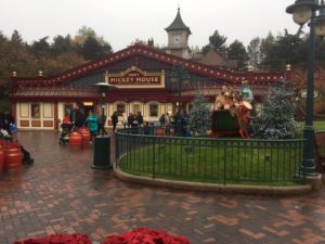 la-rencontre-avec-le-pere-noel-disneyland-paris-conseil-et-photo